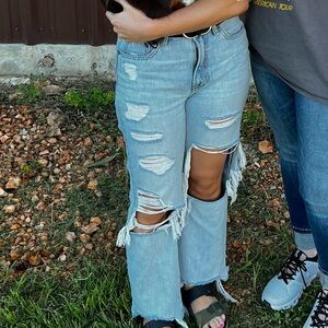 Hidden Cropped Distressed Jeans